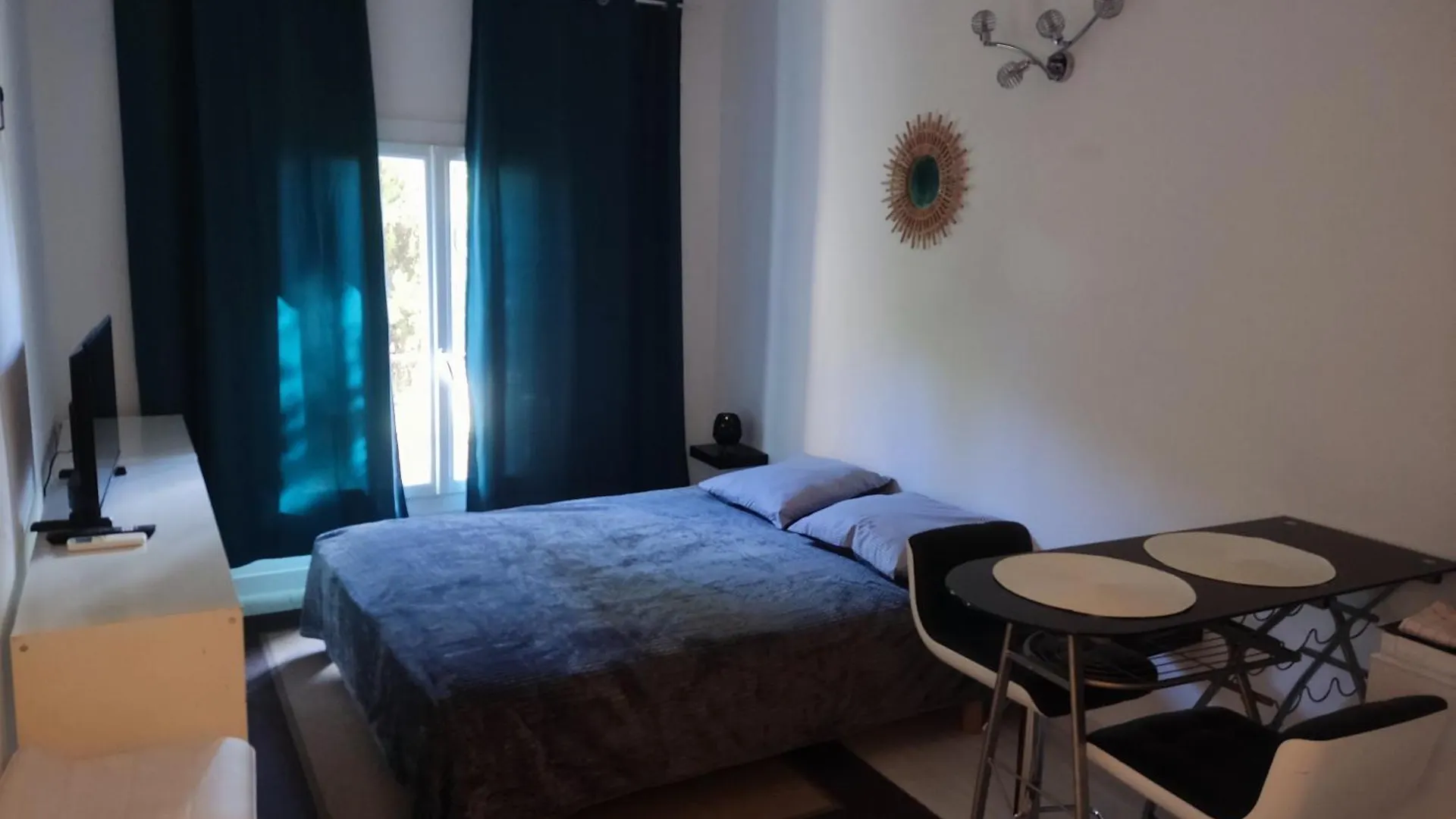 Provencal-Style Apartment Aix-en-Provence France