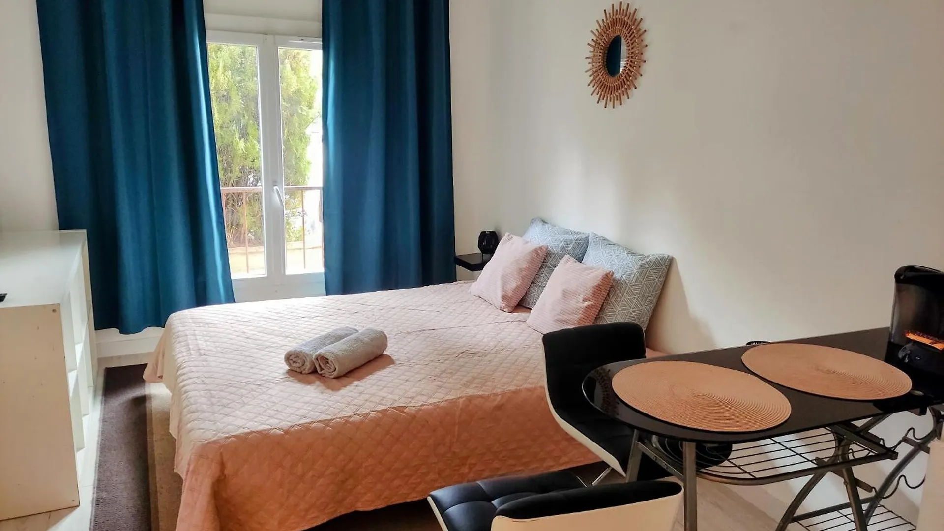 Provencal-Style Apartment Aix-en-Provence France