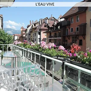 https://leau-vive-lofts-and-lakes.hotels-rhonealpes.com