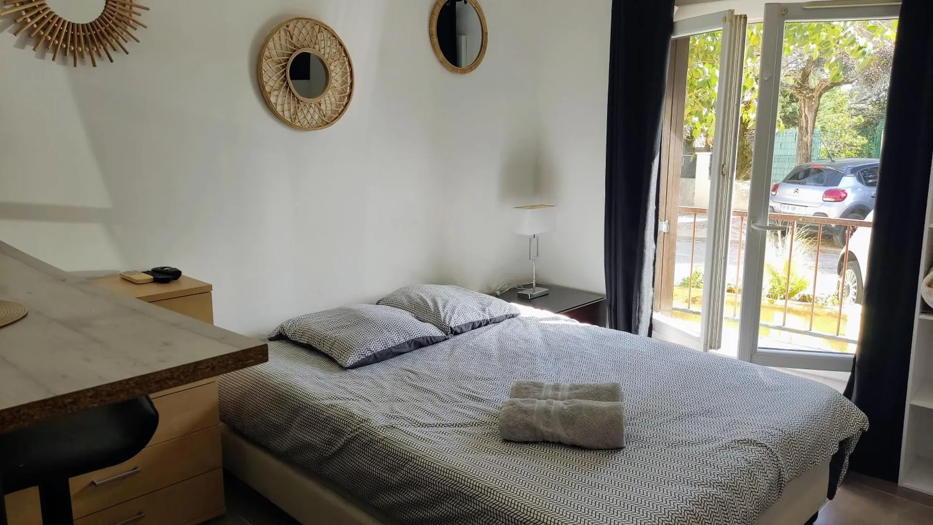 Provencal-Style Apartment Aix-en-Provence
